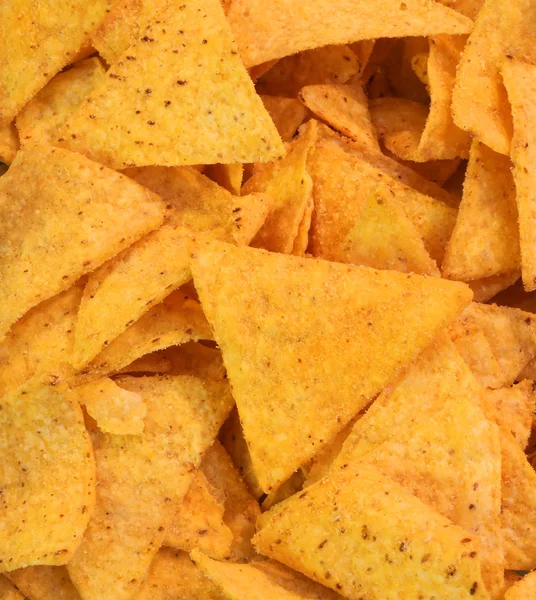 Meksikanske gule tortillas-chips med mye salt – stockfoto