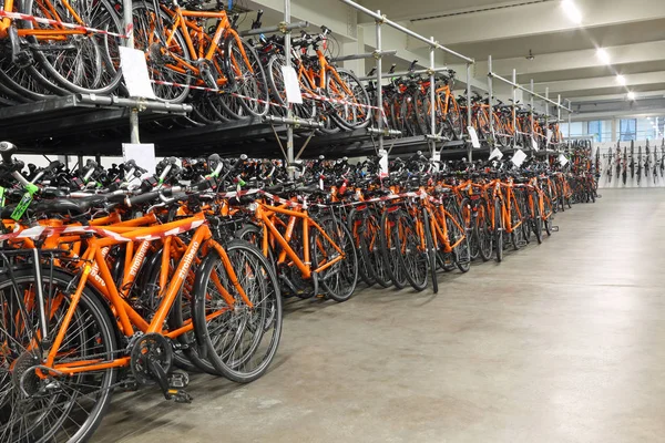 Vicenza, VI, Italy - January 1st, 2017: warehouse  with many bikes — Stock Photo, Image