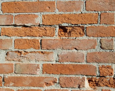 harç ile eski kırmızı tuğla duvar