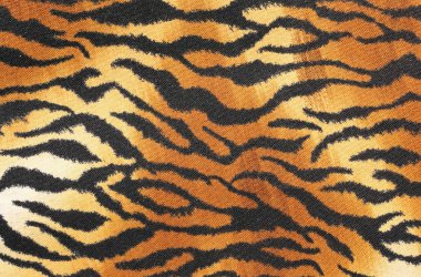 Benekli renkli kumaşlar ve leopar motifleri Satılık