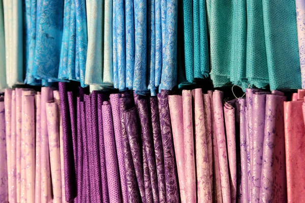 Podrobnosti o tkaniny s třpytivých vložky pro prodej v e — Stock fotografie