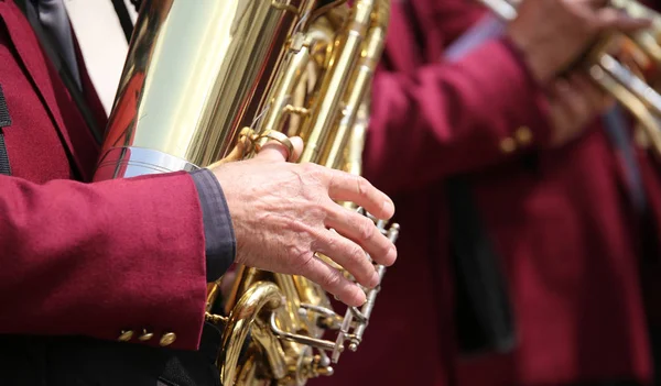 Muscian hráč na saxofon — Stock fotografie