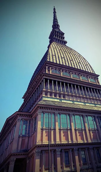 Turim Itália monumento histórico chamado a toupeira Antonelliana — Fotografia de Stock