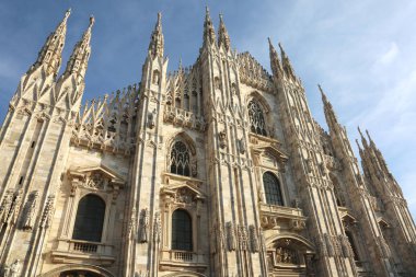 Gotik Katedrali Duomo Milan Kuzey İtalya'daki adı