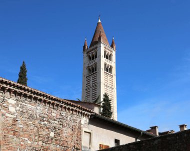 çan kulesi, San Zeno bazilikanın Kuzey İtalya'daki Verona