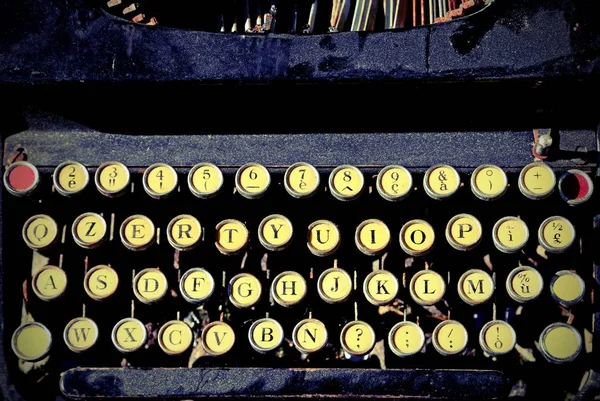 作家のための旧式なタイプライター — ストック写真