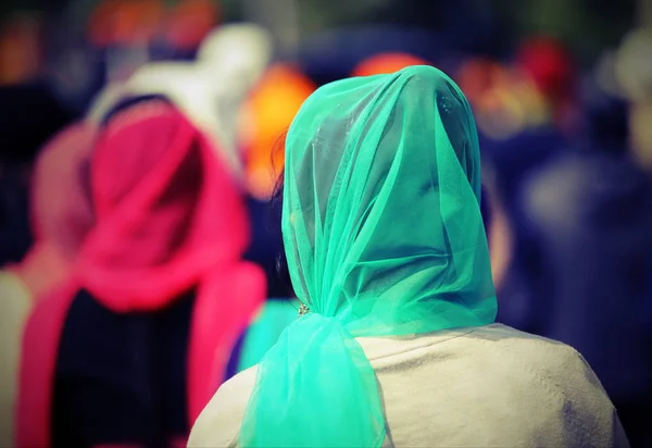 Sikh women with veils over their heads during the procession in — Stock Photo, Image