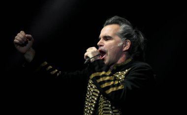 Padua Padova, Pd, İtalya - 29 Şubat 2017: Piero Pelu vocalis