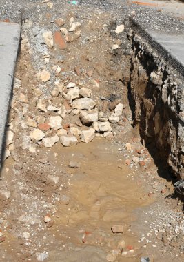 İnşaat alanında açmada