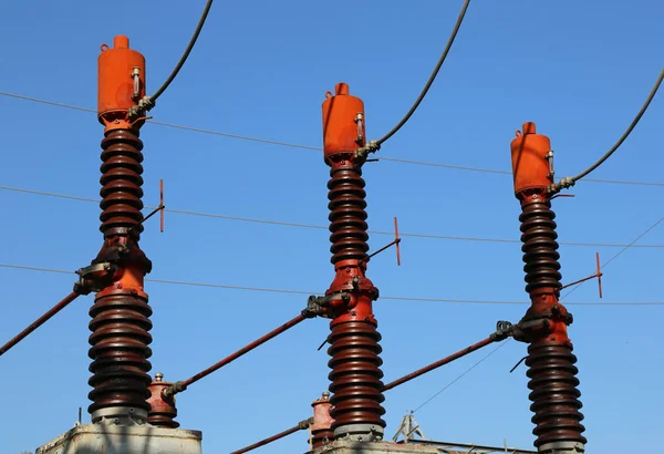 Tři velké pojistky přepínače v elektrárně — Stock fotografie