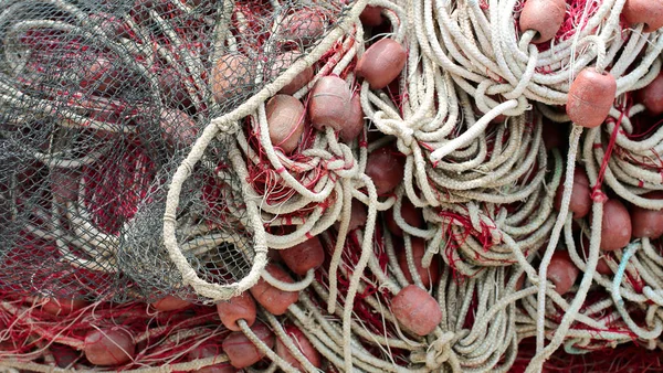 Härva av fiskenät av fiskare — Stockfoto