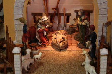 Kutsal Aile bir ahır ile doğum sahnesi