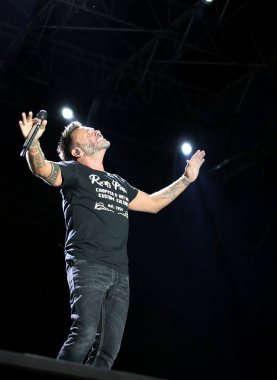 Marostica, VI, İtalya - 7 Temmuz 2017: Bir Ital Nek konser canlı