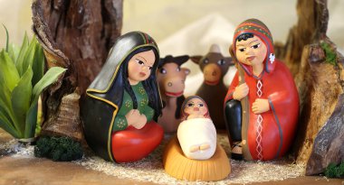 Güney Amerika ile Perulu Kutsal Aile iki hayvan ile giyinmiş
