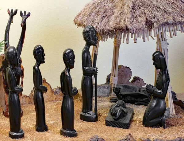 Belén de Tanzania con la Sagrada Familia con figuras —  Fotos de Stock