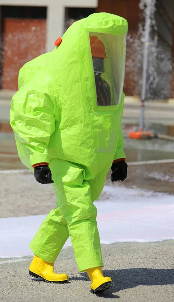 Vestuário de protecção contra agentes biológicos — Fotografia de Stock