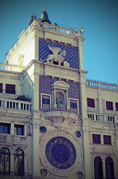 Clock Tower called Mori di Venezia in Venice in Italy — Stock Photo, Image