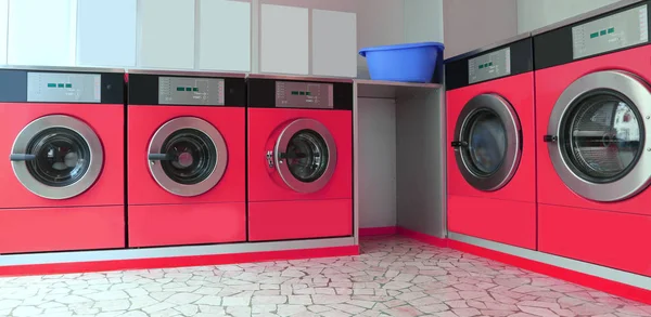 Automatic launderette with five washers — Stock Photo, Image