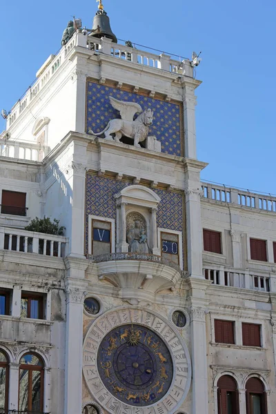 Clock Tower called Mori di Venezia in Venice in Italy — Stock Photo, Image