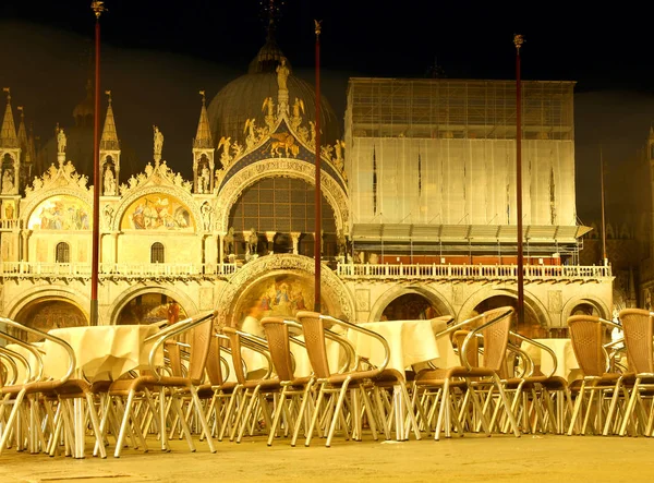 Venice in Italy by night Basilica of Saint Mark — Stock Photo, Image