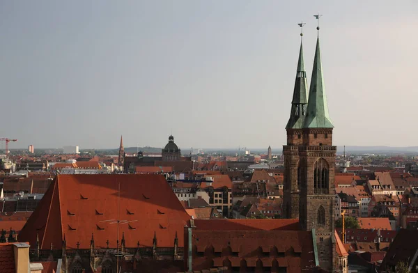 City, Nürnberg Almanya ile çok sayıda ev Panoraması bir