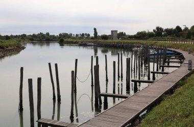 Kuzey İtalya'daki Şile Nehri'nin ağız doğru