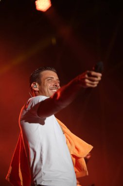 Vicenza, VI, İtalya - 5 Eylül 2017: Gabbani canlı konser 