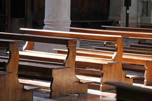 koltuk ile ahşap Bank