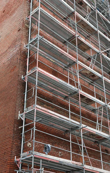 Ancient building during maintenance works with the scaffold for — Stock Photo, Image