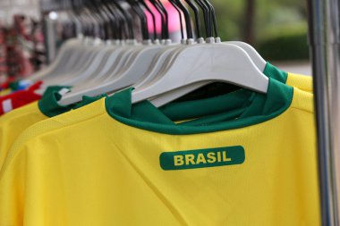 t-shirtler Brasil Brezilya Satılık anlamına gelir metinle içinde