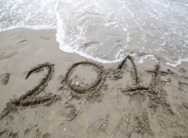yıl w tarafından iptal edilmesi için bekleyen deniz kumları 2017