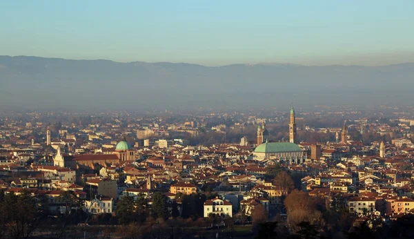 Město vicenza se symbolem města nazývá Basilica Pall — Stock fotografie