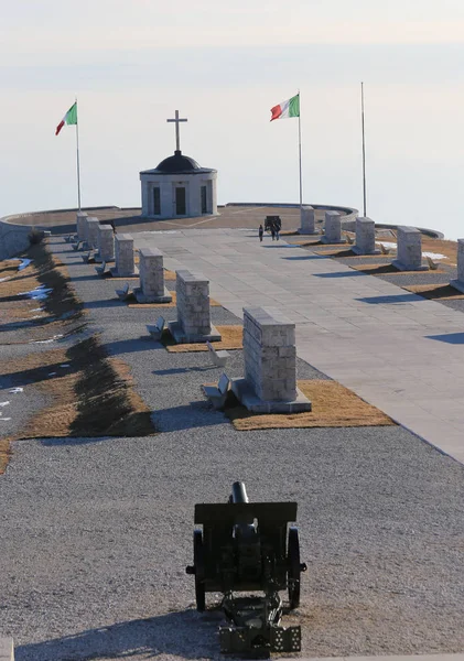 Vicenza, Vi, Włochy - 8 grudnia 2015: War Memorial pierwszej wojny — Zdjęcie stockowe