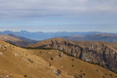 Panorama dağın tepesinden Monte Grappa Ita içinde aradı.