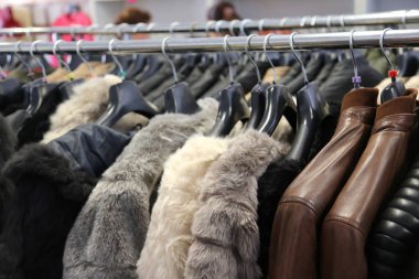 kürk ve deri kıyafetler boutique Satılık