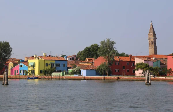 Skyline dell'isola di Burano vicino a Venezia — Foto Stock