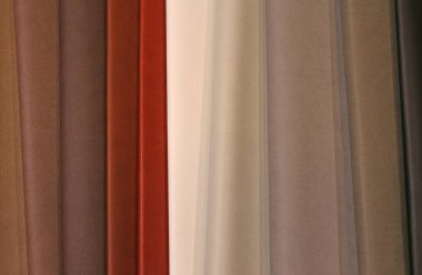 İtalya deposunda deri parçaları