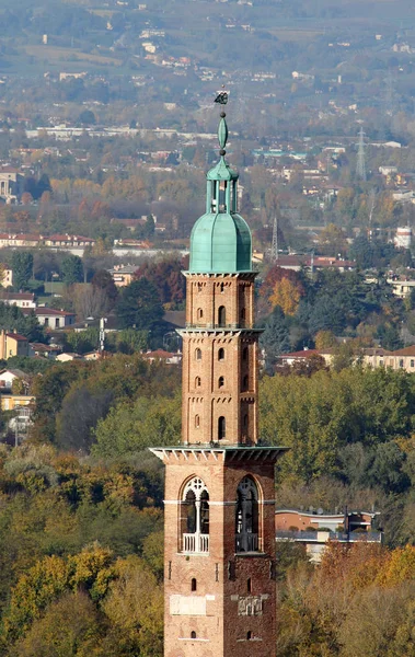 Detail of high tower of the monument called Basilica Palladiana — Stock Photo, Image