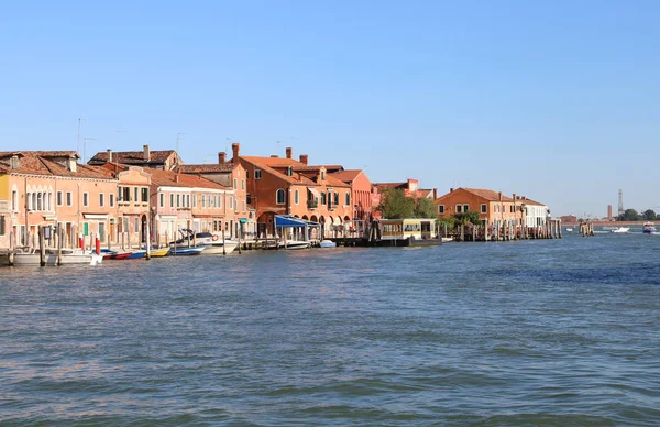 Casas da ilha de Murano perto de Veneza — Fotografia de Stock