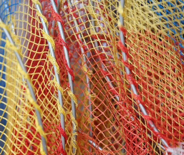 Сеть из игрушечной рыболовной сети — стоковое фото