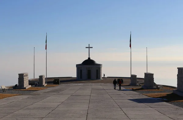 Vicenza, Vi, Włochy - 8 grudnia 2015: War Memorial pierwszej wojny — Zdjęcie stockowe