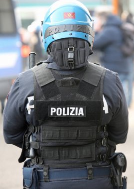 Vicenza, VI, İtalya - 28 Ocak 2017: İtalyan polis çevik