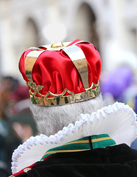 Elder King with the Royal Crown