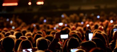 akıllı telefonlar canlı konser grubu