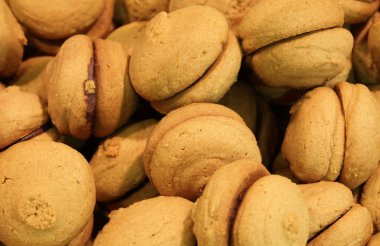 Satılık şekerleme çikolata tepesi ile tanımlama