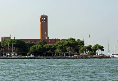 Çan kulesi, Saint Elena kilisede adanın Venedik yakınındaki bu