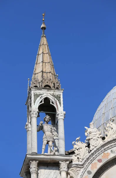 Detalle de la Basílica de San Marcos en Venecia en Italia — Foto de Stock