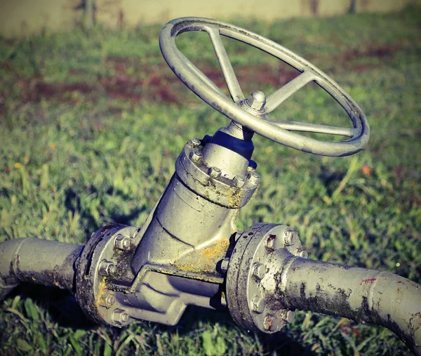 Detail of the shut-off valve for closing the industrial plant — Stock Photo, Image