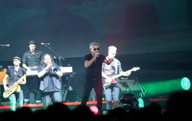 Padova, Pd, İtalya - 20 Ekim 2017: Luciano Li canlı konser