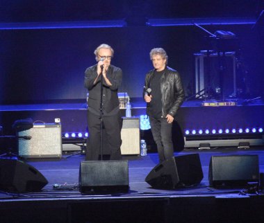 Verona, İtalya - 14 Ekim 2017: Umberto Tozzi canlı konser 